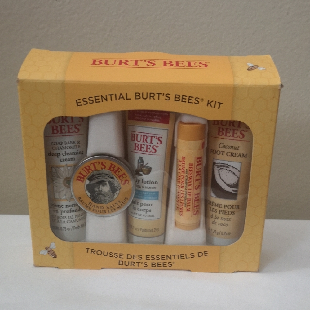 Burt's Bees Essential Kit With Five Items New In Package